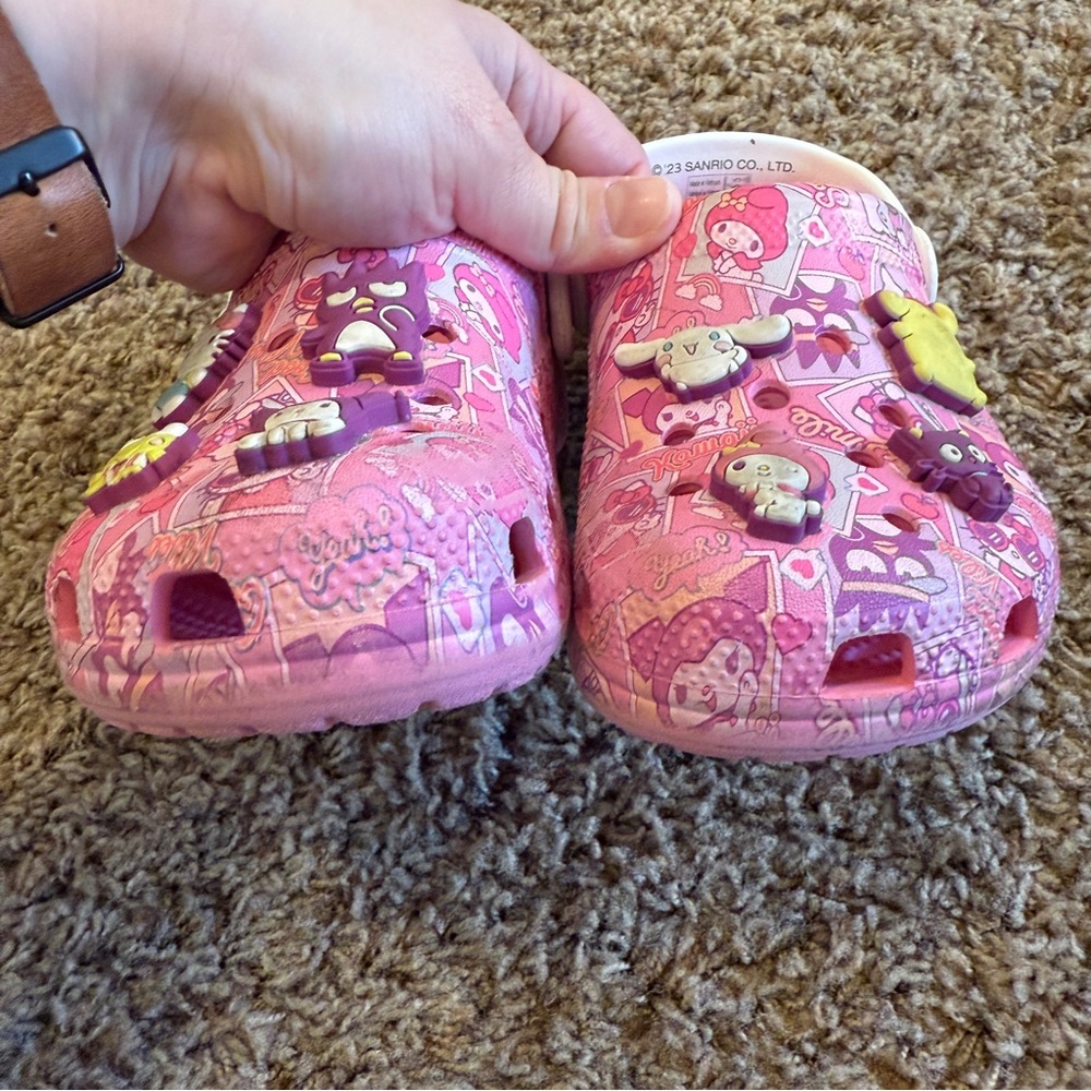 Hello kitty crocs - Picture 13 of 13